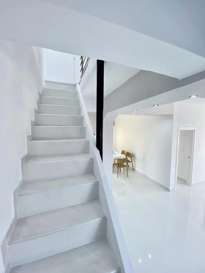 The White Chalkidiki Holiday House - Sandy Beach Kriopigi