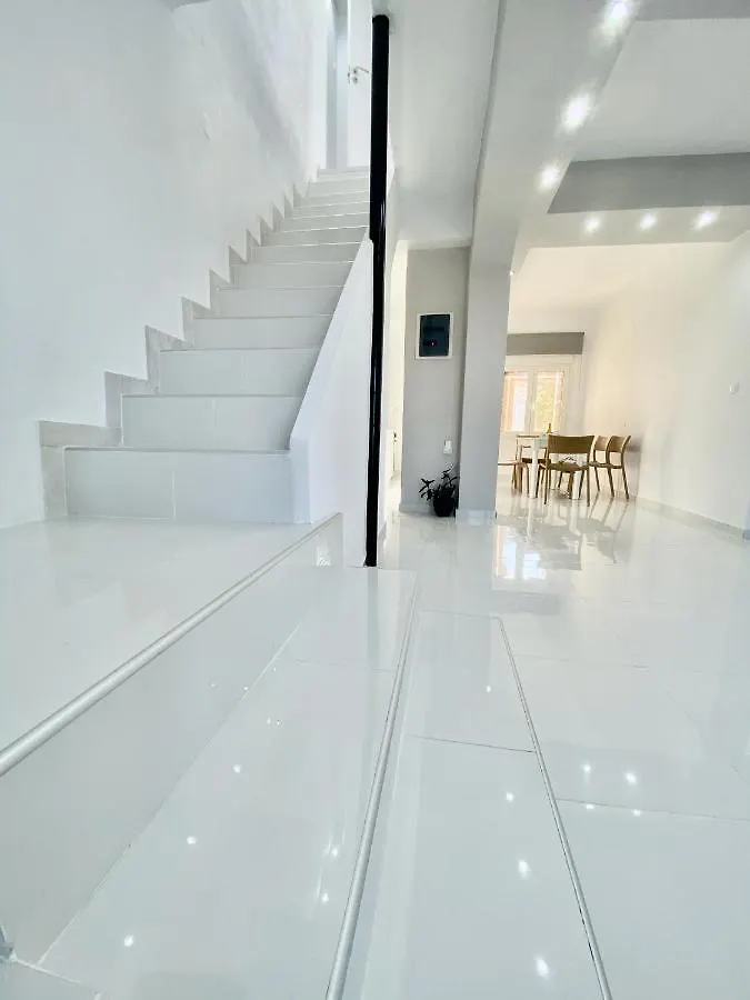 The White Chalkidiki Holiday House - Sandy Beach Kriopigi Greece