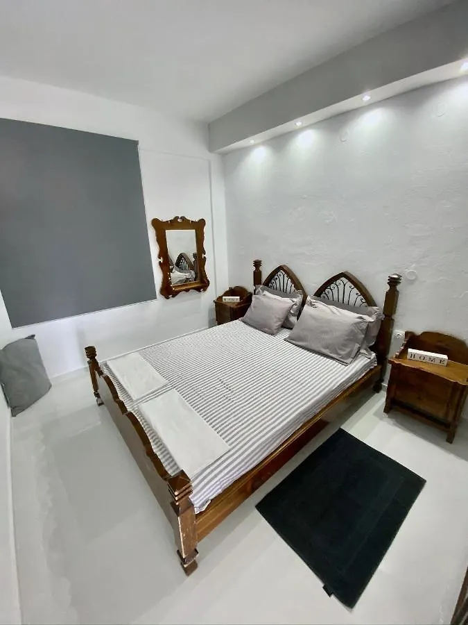 The White Chalkidiki Holiday House - Sandy Beach Kriopigi Greece